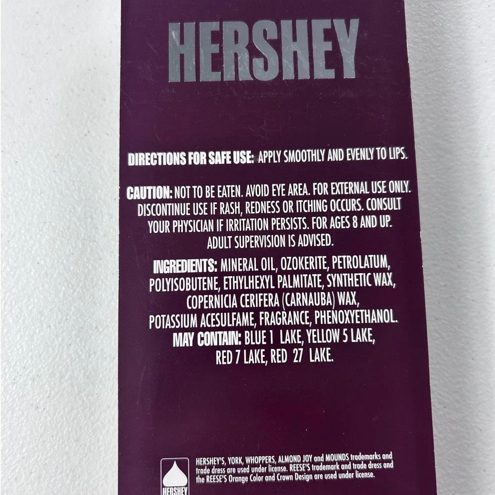 Hershey 8 Flavored Lip Balms Set Reese's York S'mores Almond Joy Whoppers Mounds